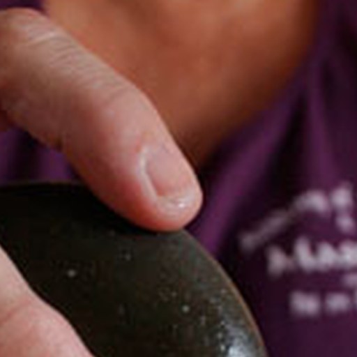 Massage aux Pierres Chaudes – Harmonie & Sérénité